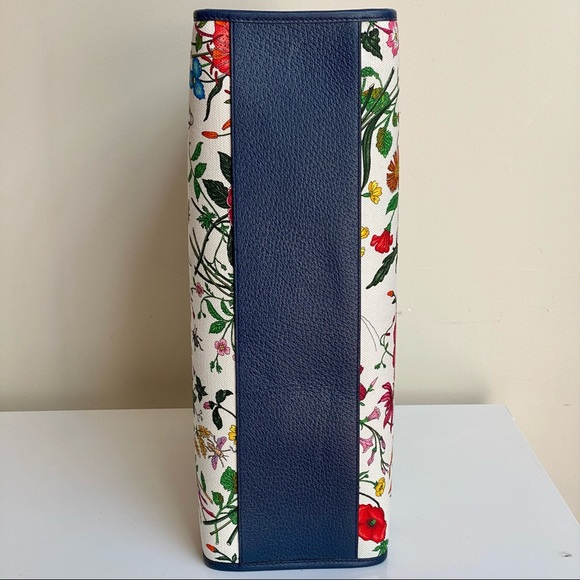 Gucci #550140 Large Linea Canvas Tote - Picture 10 of 16